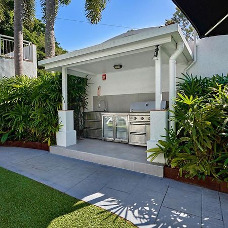 Alassio Beachfront Apartments パーム・コーブ エクステリア 写真