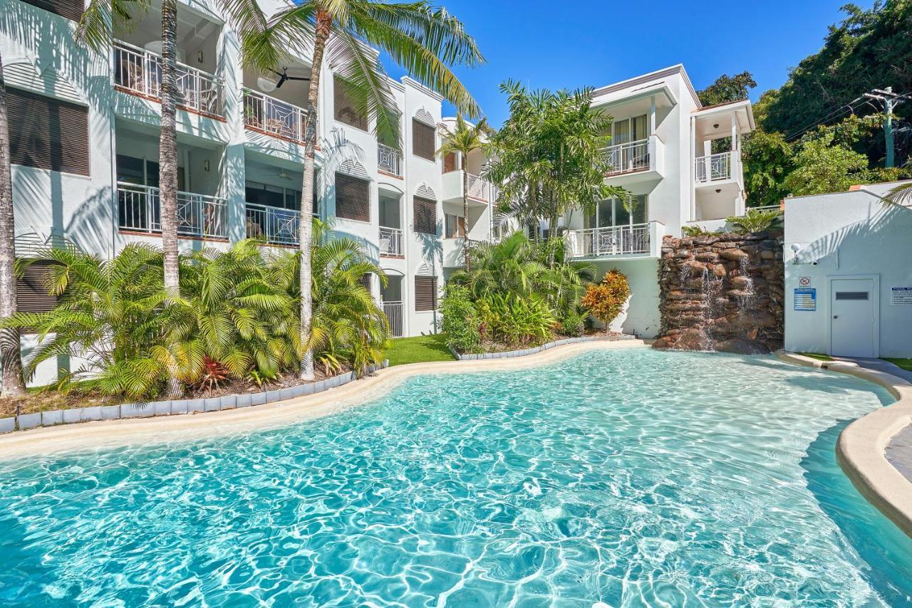 Alassio Beachfront Apartments パーム・コーブ エクステリア 写真