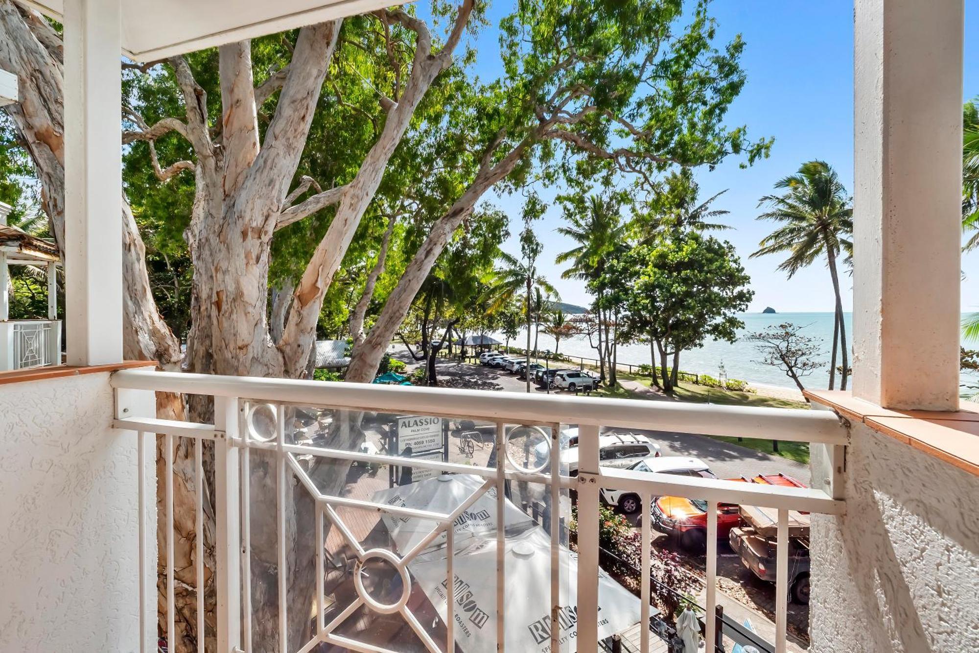 Alassio Beachfront Apartments パーム・コーブ 部屋 写真