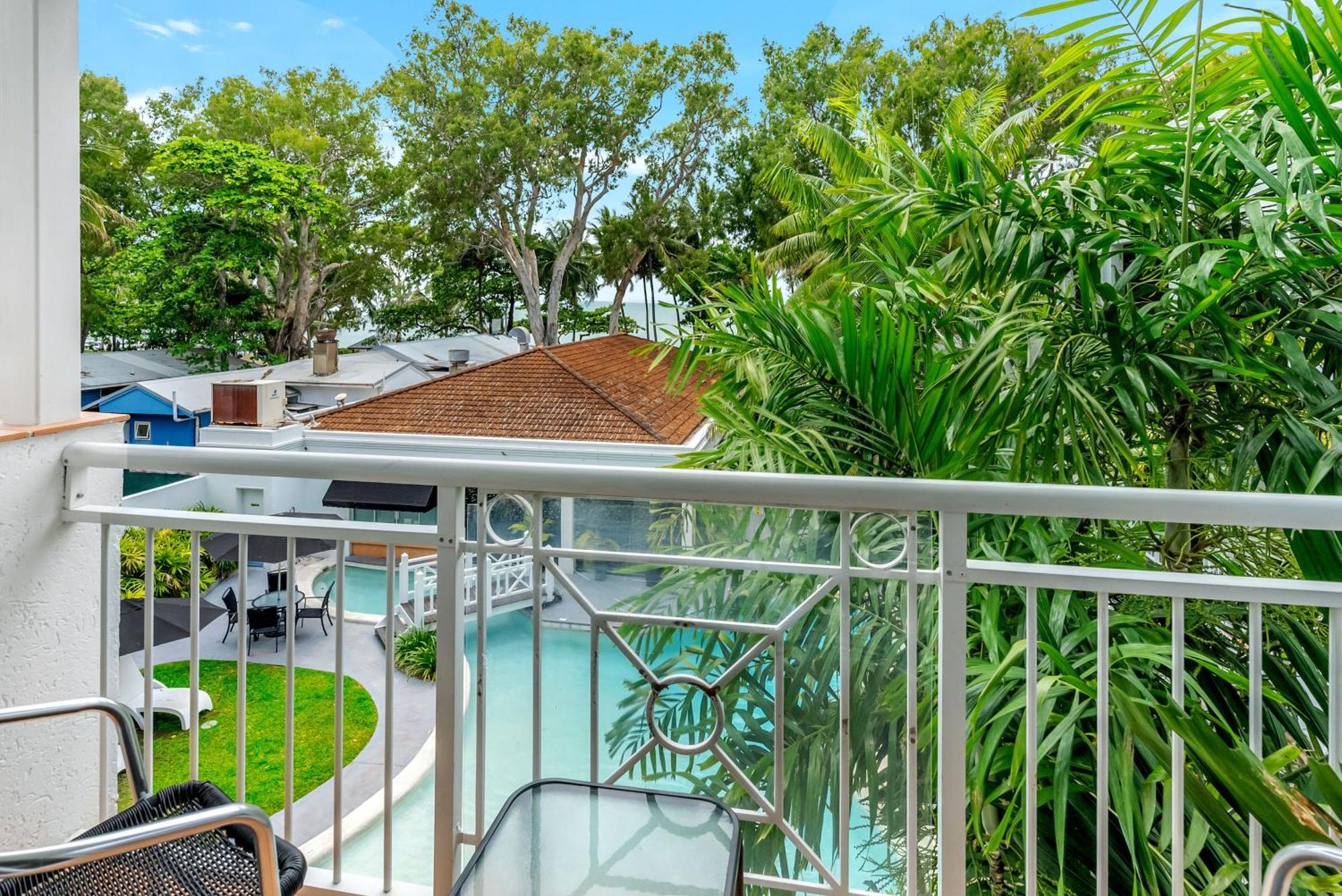 Alassio Beachfront Apartments パーム・コーブ 部屋 写真