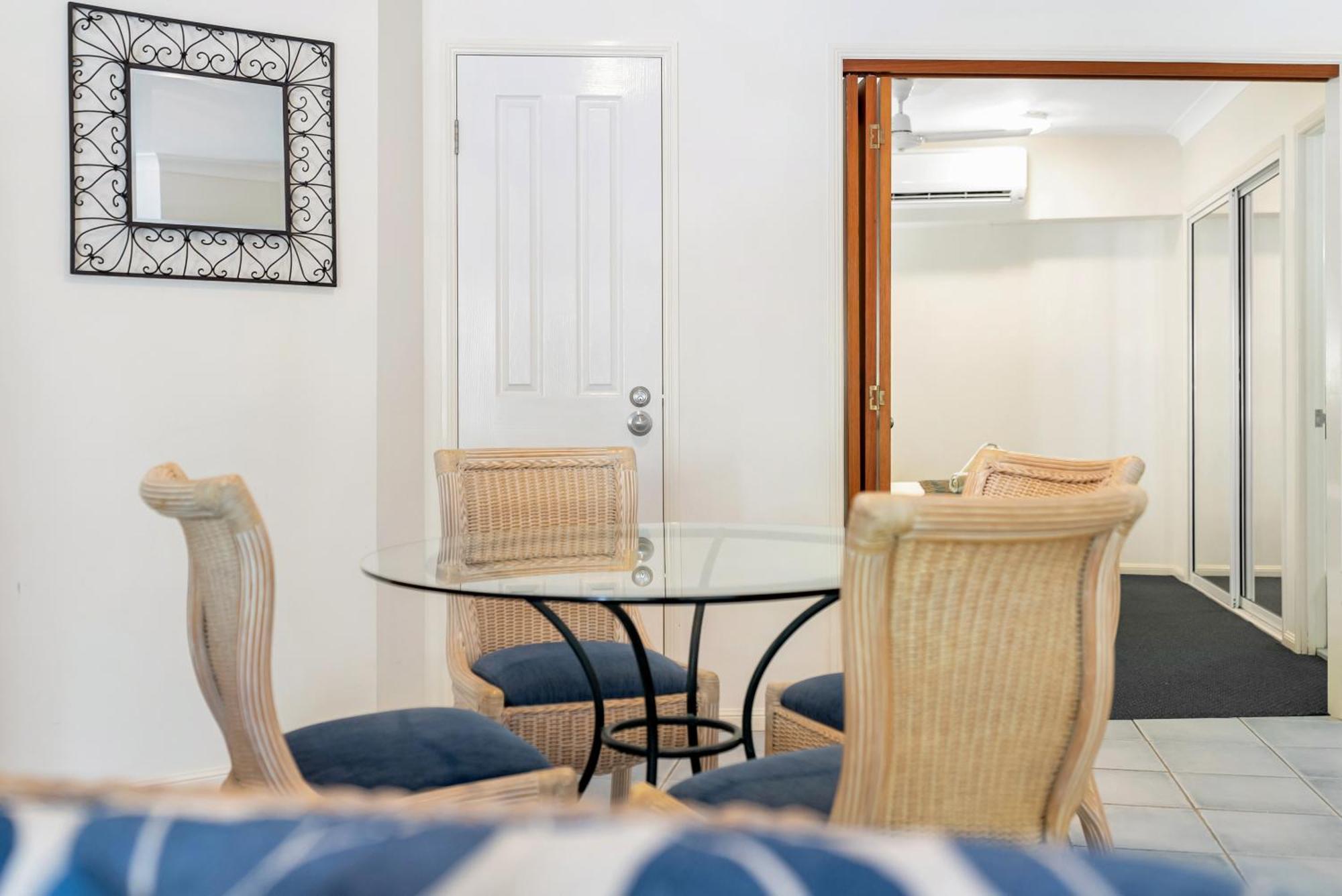 Alassio Beachfront Apartments パーム・コーブ 部屋 写真